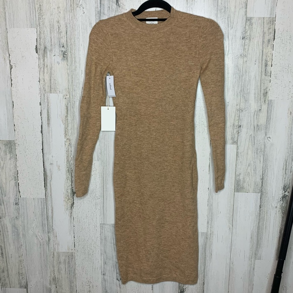 COPY - Aritzia NEW Melissa Midi Dress NWT